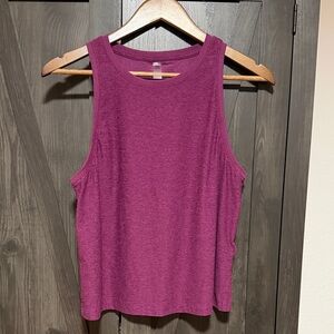 Beyond Yoga Featherweight Rebalance tank Aubergine Heather